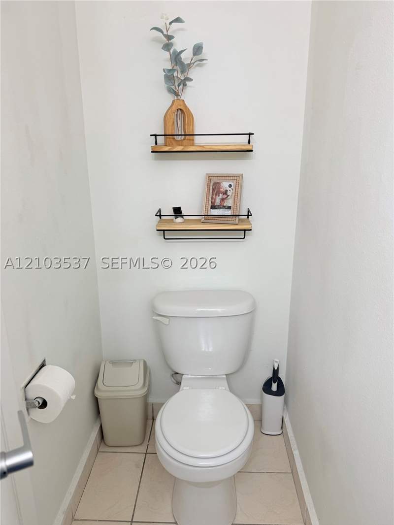 2 bedroom Condominium at 18111 NW 68th Ave G206, Venetian Gardens At Count, Hialeah — photo 3