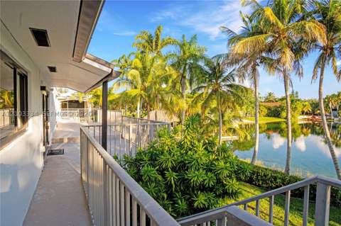 7914 SW 199th Ter, Cutler Bay FL - photo 20 of 42
