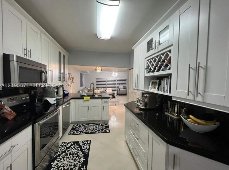 3 bedroom Townhouse at 14245 SW 57th Ln 9-8, Sienna Villas Condo, Miami — photo 2