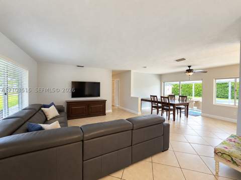 11802 SW 106th Ave, Miami FL - photo 12 of 28