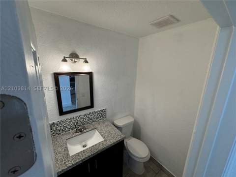 365 NE 125th St 401, North Miami FL - photo 9 of 15