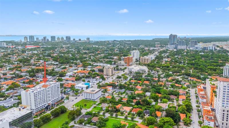 2 bedroom Condominium at 2351 Douglas Rd 611, Gables Terrace Condo, Miami — photo 2