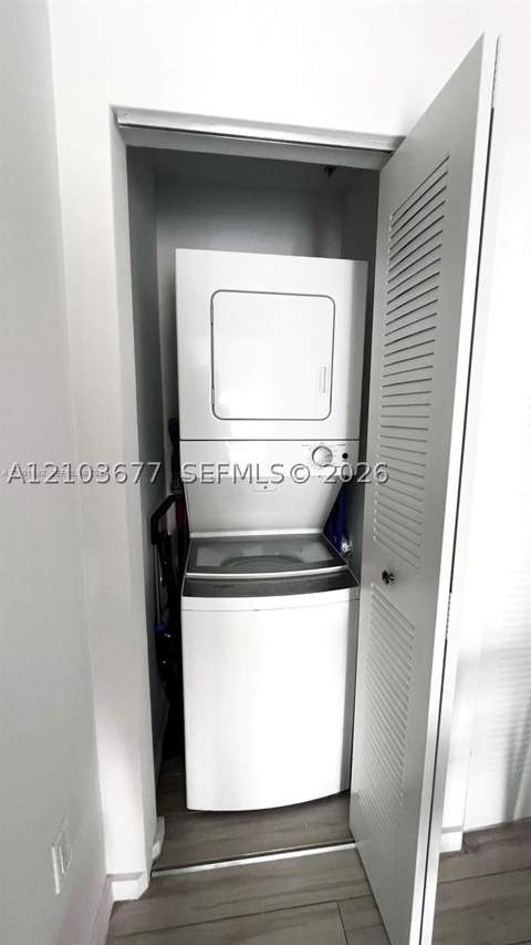 481 NE 29th St 502, Miami FL - photo 15 of 19