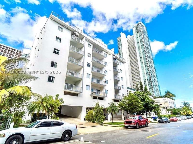1 bedroom Condominium at 481 NE 29th St 502, Emilia Condo, Miami — photo 2