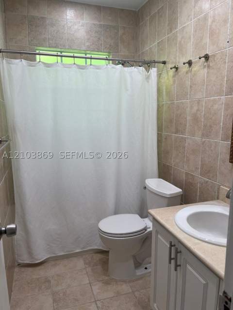 9260 Bay Harbor Ter 24, Bay Harbor Islands FL - photo 12 of 20
