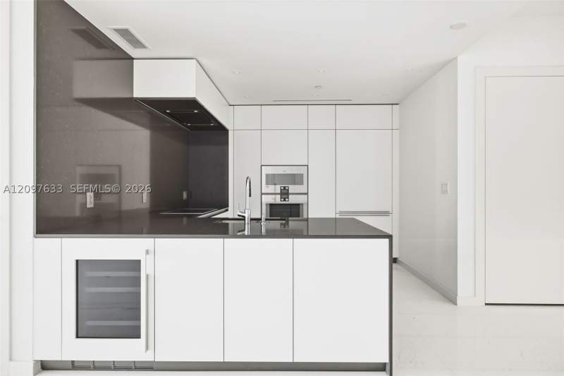 2 bedroom Condominium at 300 Biscayne Boulevard Way 1709W, Aston Martin Residences, Miami — photo 2
