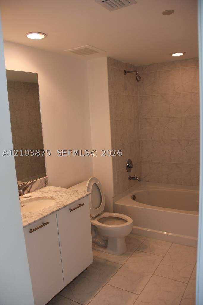1 bedroom Condominium at 950 Brickell Bay Dr 4008, The Plaza 851 Brickell Co, Miami — photo 4