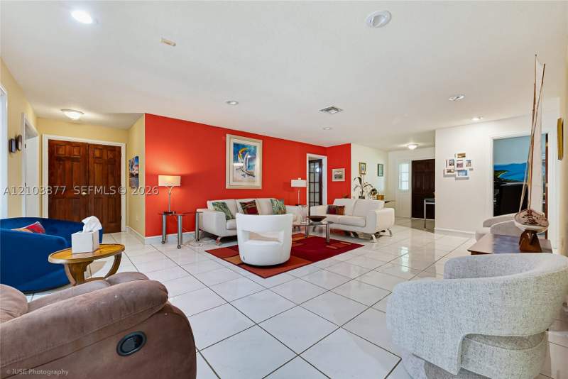 4 bedroom SingleFamilyResidence at 14920 SW 145th St, Country Walk Sec 3, Miami — photo 3