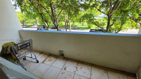 16750 NE 10th Ave 208, North Miami Beach FL - photo 13 of 13