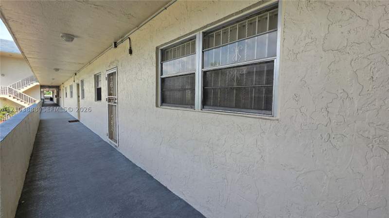 2 bedroom Condominium at 16750 NE 10th Ave 208, New Land Gardens Condo, North Miami Beach — photo 2