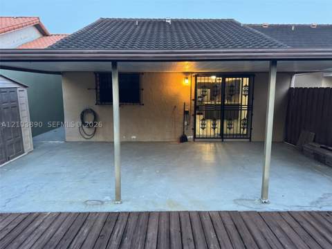 5640 W 20th Ct, Hialeah FL - photo 12 of 14