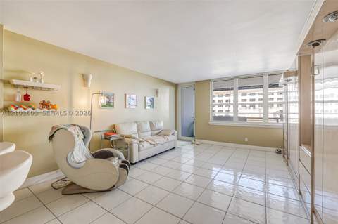 100 Lincoln Rd 502, Miami Beach FL - photo 7 of 39