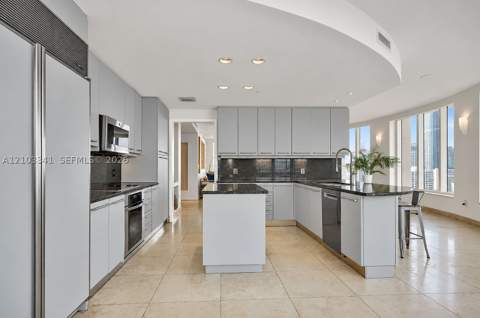901 Brickell Key Blvd 2204, Miami FL - photo 6 of 51
