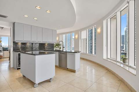 901 Brickell Key Blvd 2204, Miami FL - photo 8 of 51