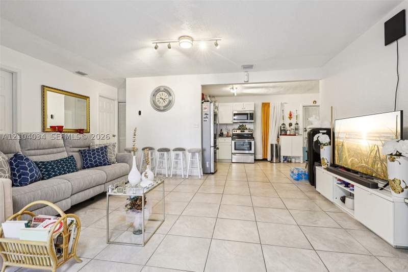 4 bedroom SingleFamilyResidence at 6402 NW 8th Ave, Seventh Ave Park, Miami — photo 5