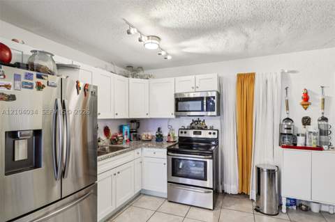 6402 NW 8th Ave, Miami FL - photo 9 of 23