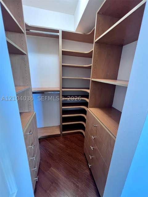 2020 NE 135th St 810, North Miami FL - photo 7 of 11