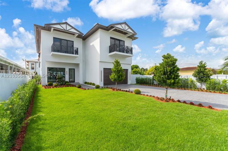 5 bedroom SingleFamilyResidence at 3236 SW 64th Ave, Coral Villas Rev, Miami — photo 4