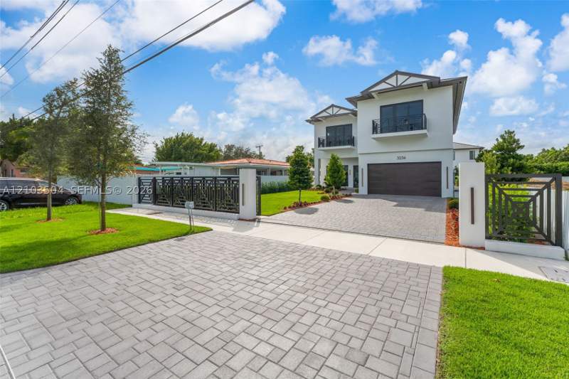 5 bedroom SingleFamilyResidence at 3236 SW 64th Ave, Coral Villas Rev, Miami — photo 5