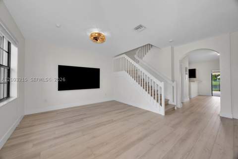 600 SE 32nd Ave, Homestead FL - photo 6 of 59