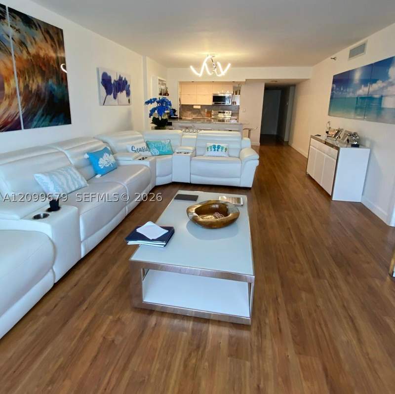 2 bedroom Condominium at 1623 Collins Ave 220, The Georgian Condo, Miami Beach — photo 3