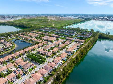 9890 NW 86th Ter, Doral FL - photo 15 of 71