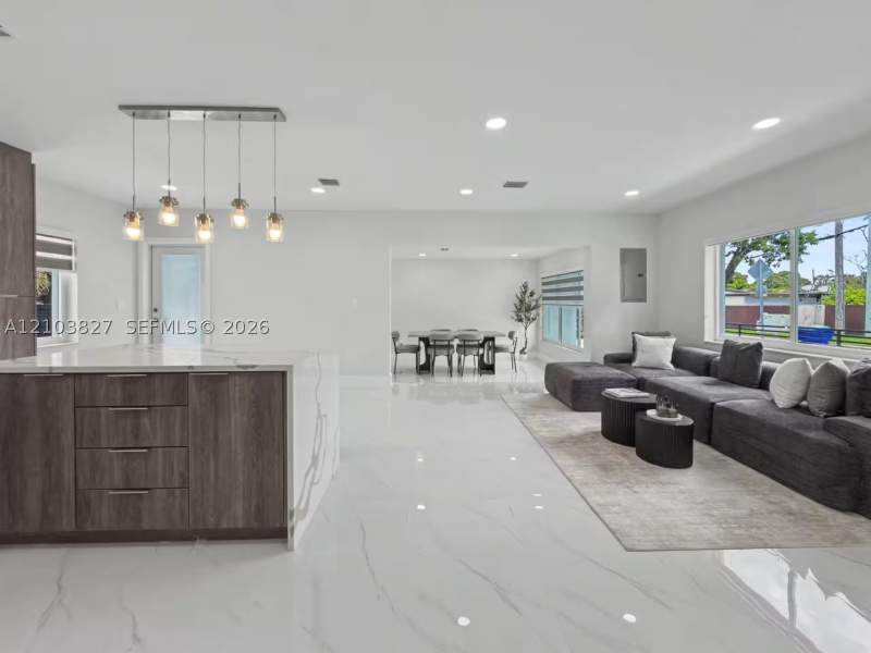 3 bedroom SingleFamilyResidence at 1530 SW 24th Ave, Grapeland, Miami — photo 4