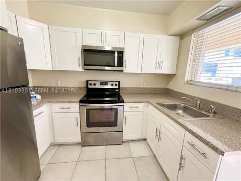30 Park Dr 12-B, Bal Harbour FL - photo 11 of 20