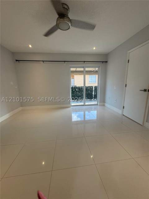 7817 W 36th Ave 204, Hialeah FL - photo 17 of 26