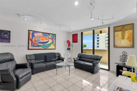 1623 Collins Ave 812, Miami Beach FL - photo 12 of 32