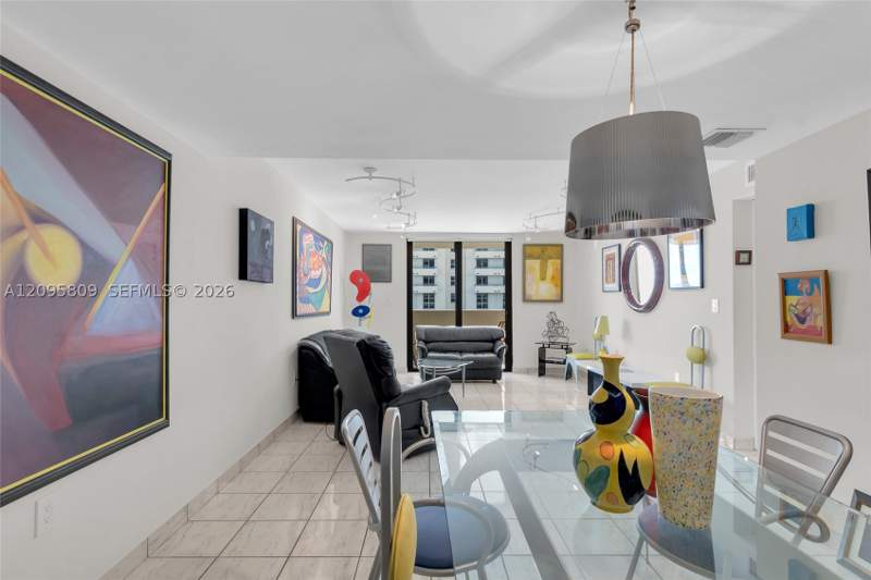 2 bedroom Condominium at 1623 Collins Ave 812, The Georgian Condo, Miami Beach — photo 2