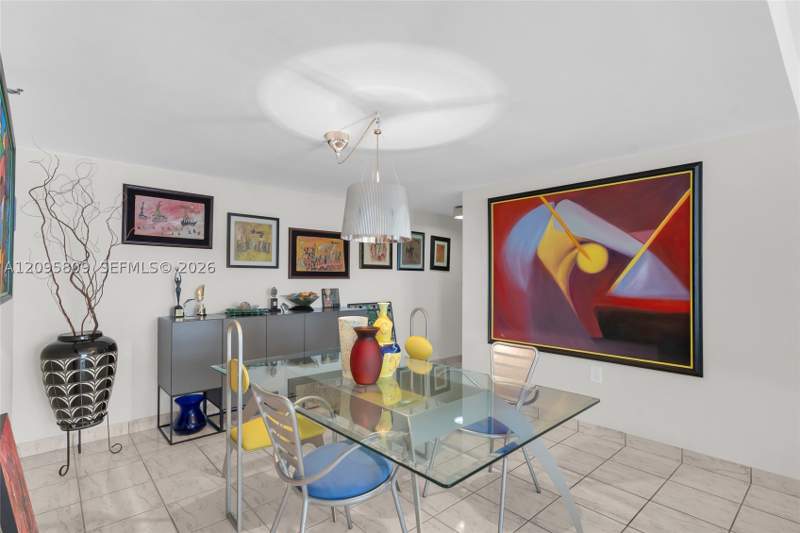 2 bedroom Condominium at 1623 Collins Ave 812, The Georgian Condo, Miami Beach — photo 3