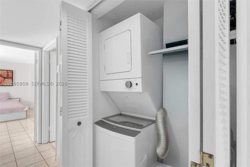 2 bedroom Condominium at 1623 Collins Ave 812, The Georgian Condo, Miami Beach — photo 5