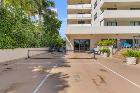 1623 Collins Ave 812, Miami Beach FL - photo 8 of 32