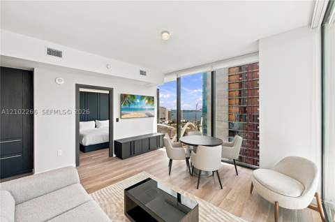 20 NE 11th 3308, Miami FL - photo 7 of 46