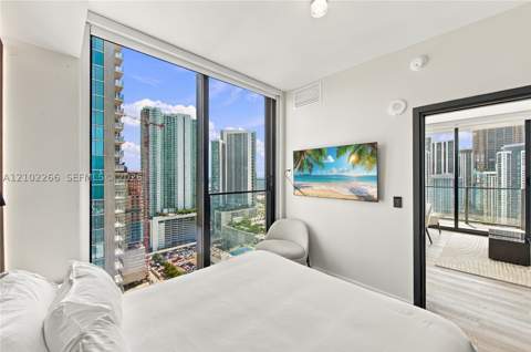 20 NE 11th 3308, Miami FL - photo 8 of 46