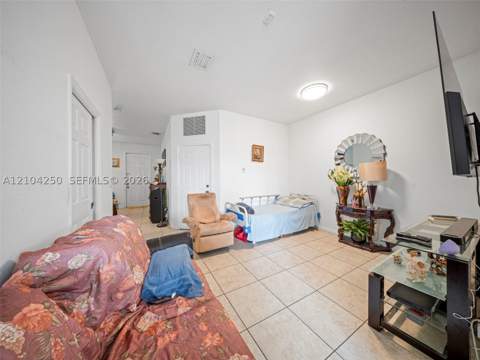 2104 NE 3rd Ct, Homestead FL - photo 12 of 33