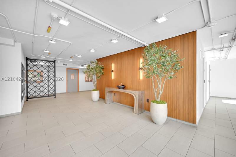 1 bedroom Condominium at 2075 NE 164th St 510, Inland Towers Condo, North Miami Beach — photo 2