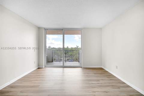 2075 NE 164th St 510, North Miami Beach FL - photo 6 of 41