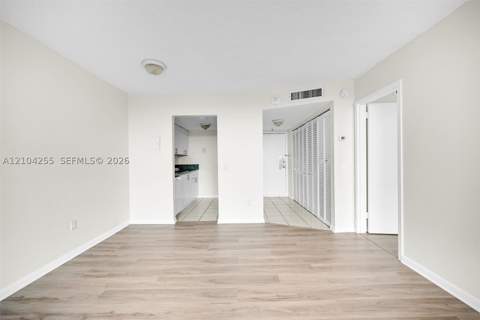 2075 NE 164th St 510, North Miami Beach FL - photo 9 of 41