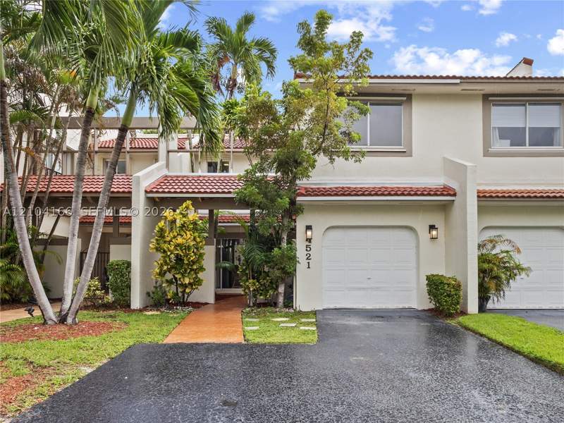 3 bedroom Townhouse at 4521 NW 102nd Ct, Townhomes Of Doral Place, Doral — photo 2
