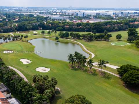 4521 NW 102nd Ct, Doral FL - photo 6 of 39