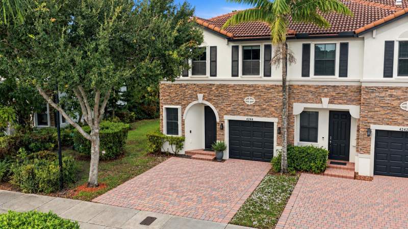 4 bedroom Townhouse at 4244 SW 164th Court, Interlaken, Miami — photo 2