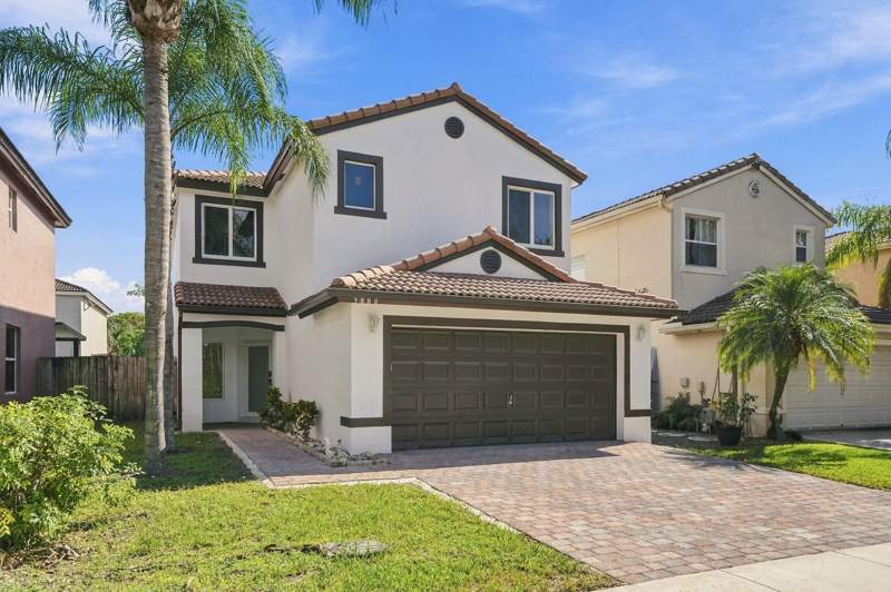4 bedroom SingleFamilyResidence at 1888 SE 14th Street, Shores At Keys Gate, Homestead — photo 3