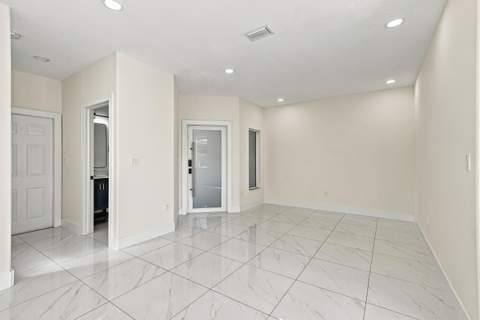 1888 SE 14th Street, Homestead FL - photo 7 of 39