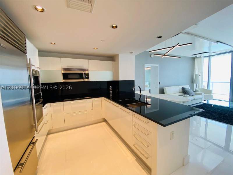 1 bedroom Condominium at 17121 Collins Ave 907, Jade Ocean Condo, Sunny Isles Beach — photo 4