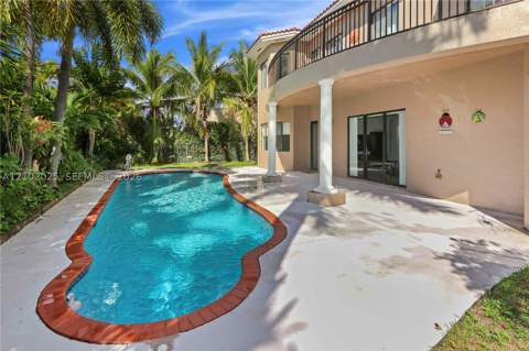 7846 SW 195th St, Cutler Bay FL - photo 10 of 41