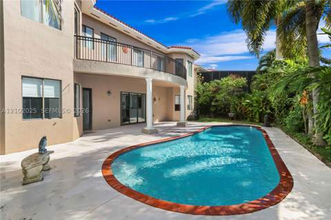7846 SW 195th St, Cutler Bay FL - photo 9 of 41