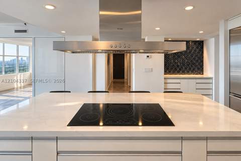 5600 Collins Ave 9S, Miami Beach FL - photo 12 of 36