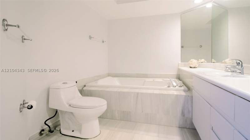 2 bedroom Condominium at 16425 Collins Ave 1215, Oceania I Condo, Sunny Isles Beach — photo 3